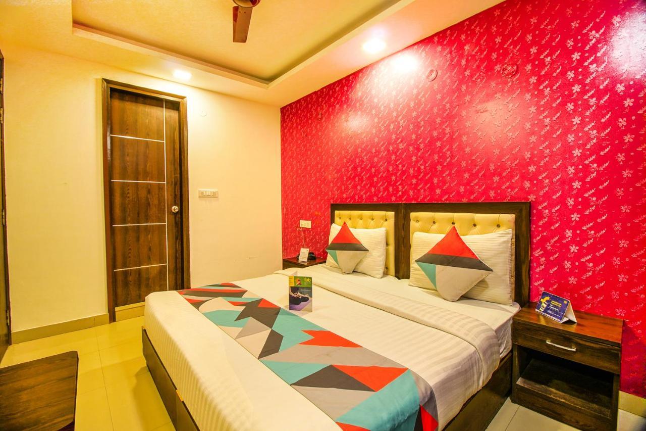 Fabexpress Tp Suite Near Igi Airport New Delhi Extérieur photo