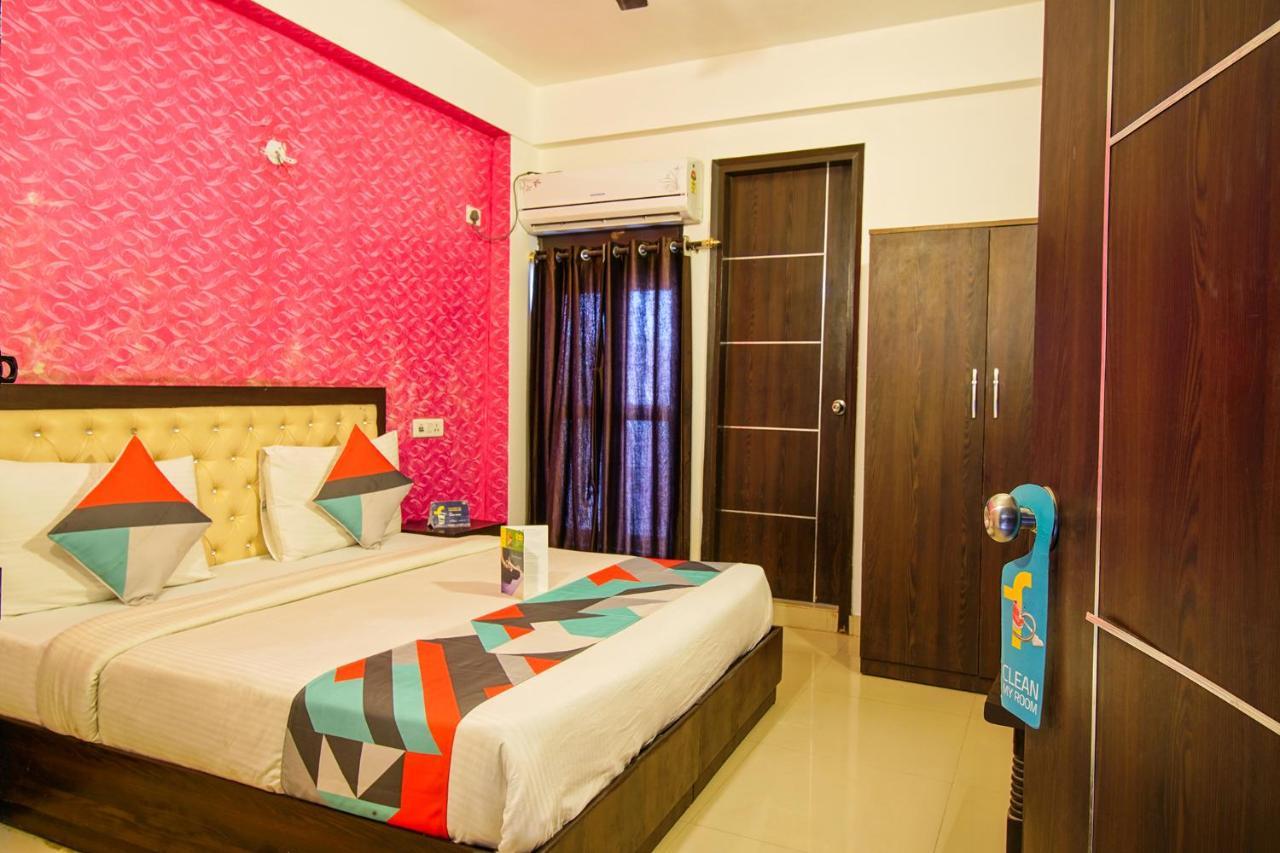 Fabexpress Tp Suite Near Igi Airport New Delhi Extérieur photo