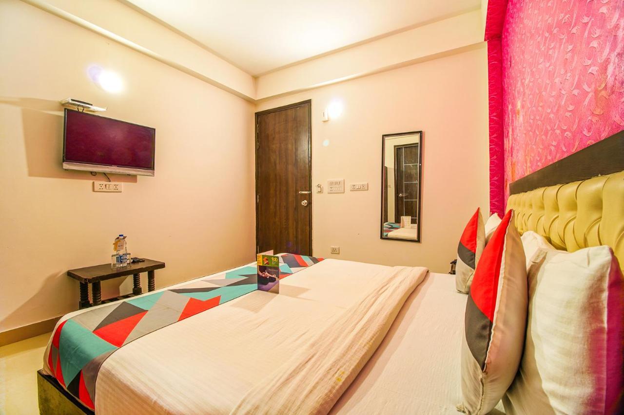 Fabexpress Tp Suite Near Igi Airport New Delhi Extérieur photo