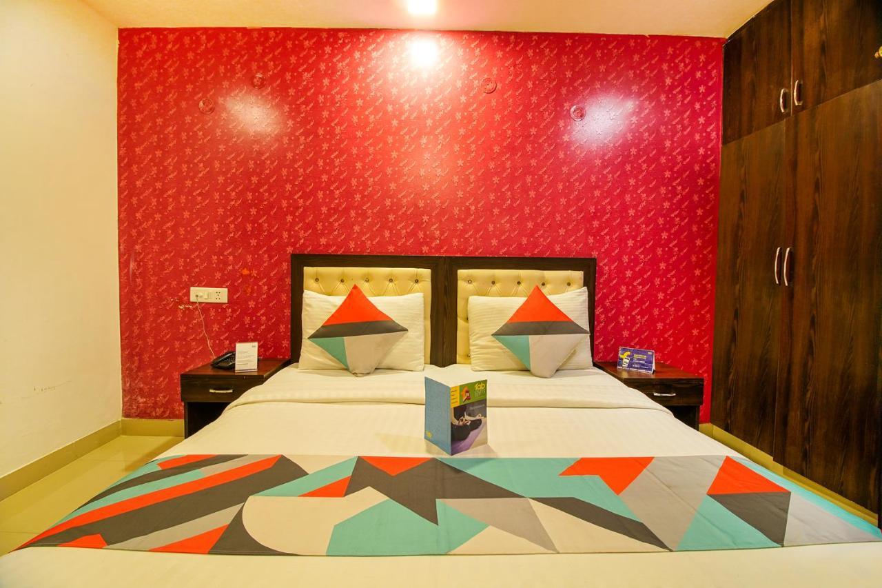 Fabexpress Tp Suite Near Igi Airport New Delhi Extérieur photo